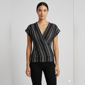 Stunn'd Women's Black Striped Faux Wrap V-Neck Short Sleeve Top Size XS- EUC
